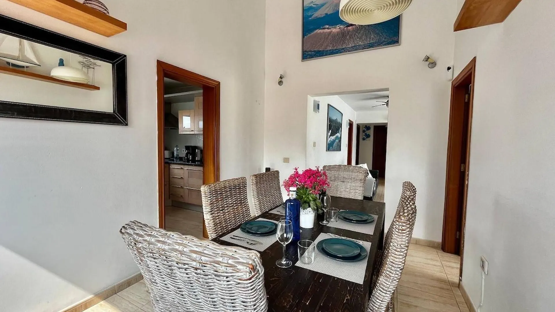 Villa Rayo Azul, Piscina, Wifi, Vista Al Mar La Oliva