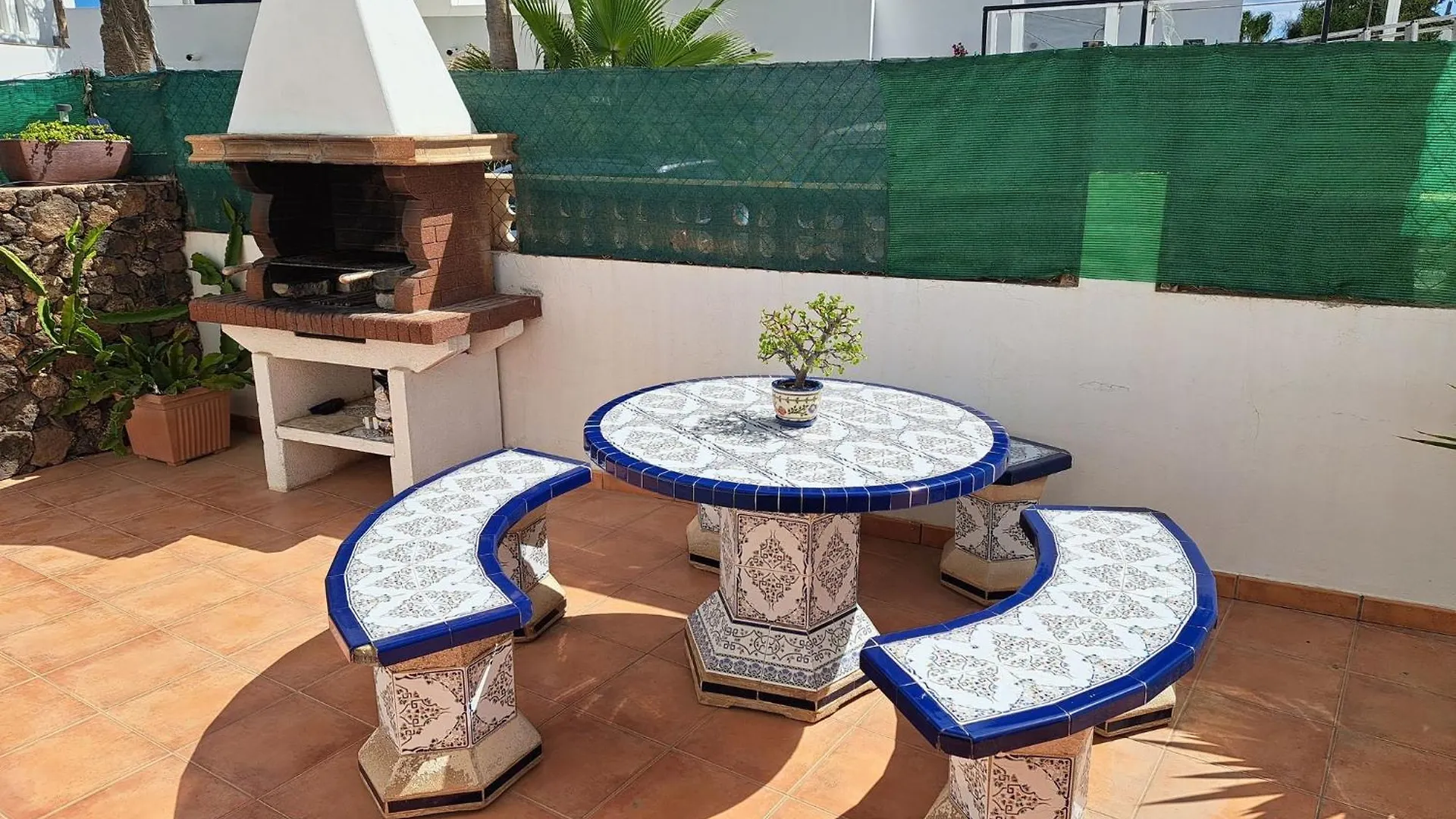 Villa Rayo Azul, Piscina, Wifi, Vista Al Mar La Oliva